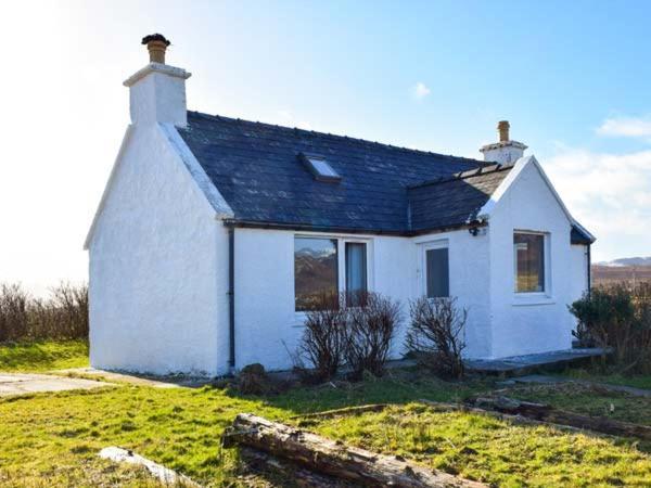Amber'S Cottage Staffin Εξωτερικό φωτογραφία