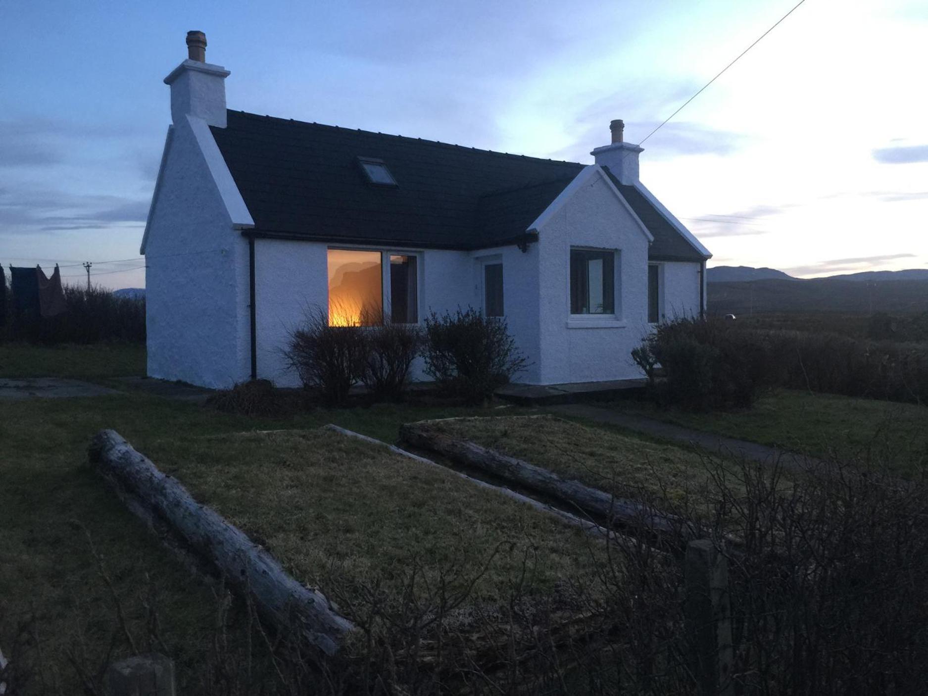 Amber'S Cottage Staffin Εξωτερικό φωτογραφία