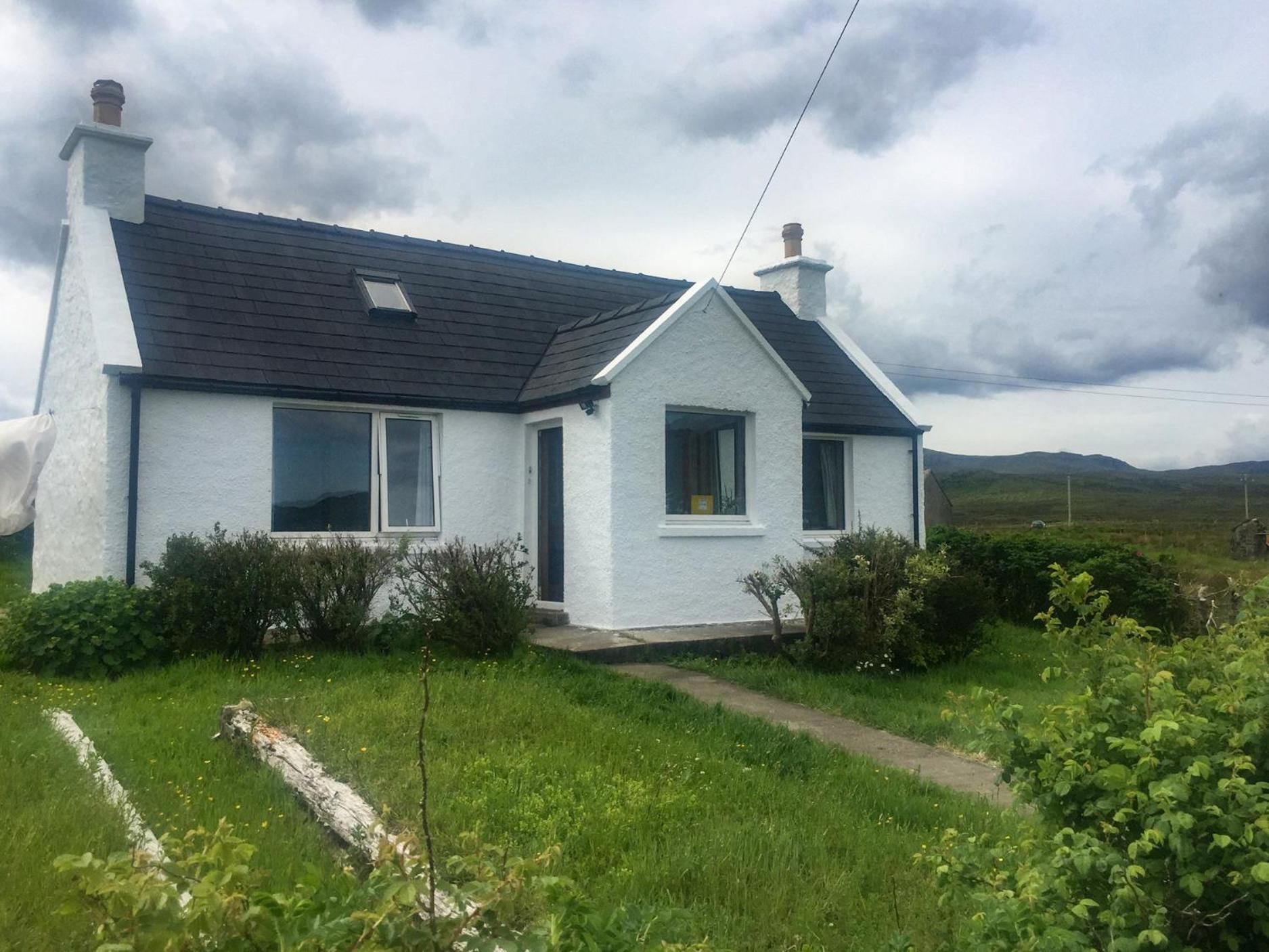 Amber'S Cottage Staffin Εξωτερικό φωτογραφία