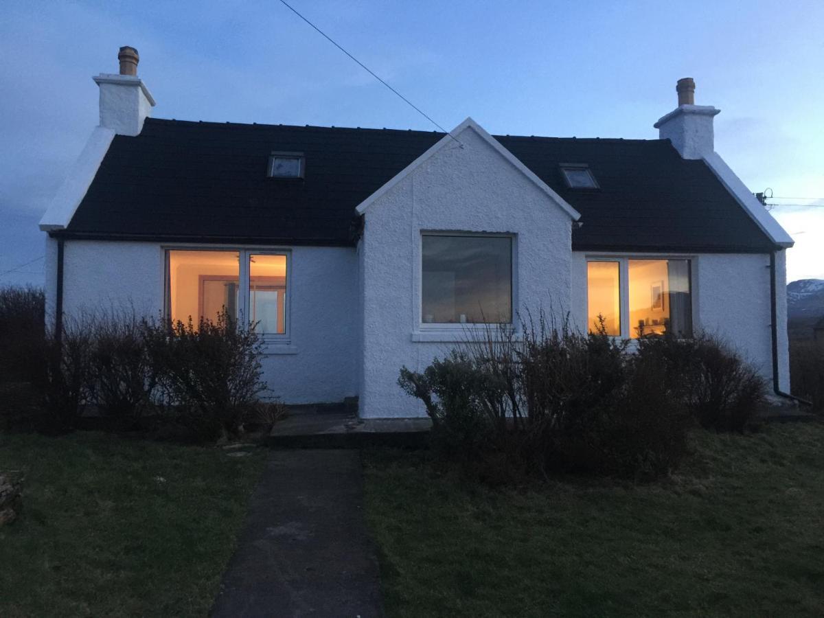Amber'S Cottage Staffin Εξωτερικό φωτογραφία